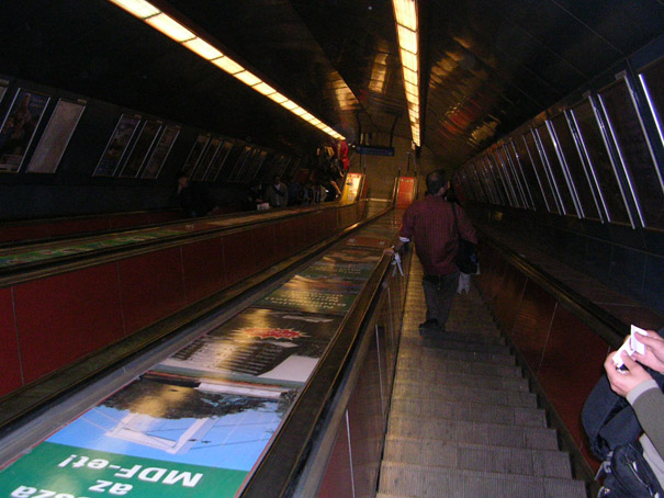 Metro u Budimpesti 02 A.jpg